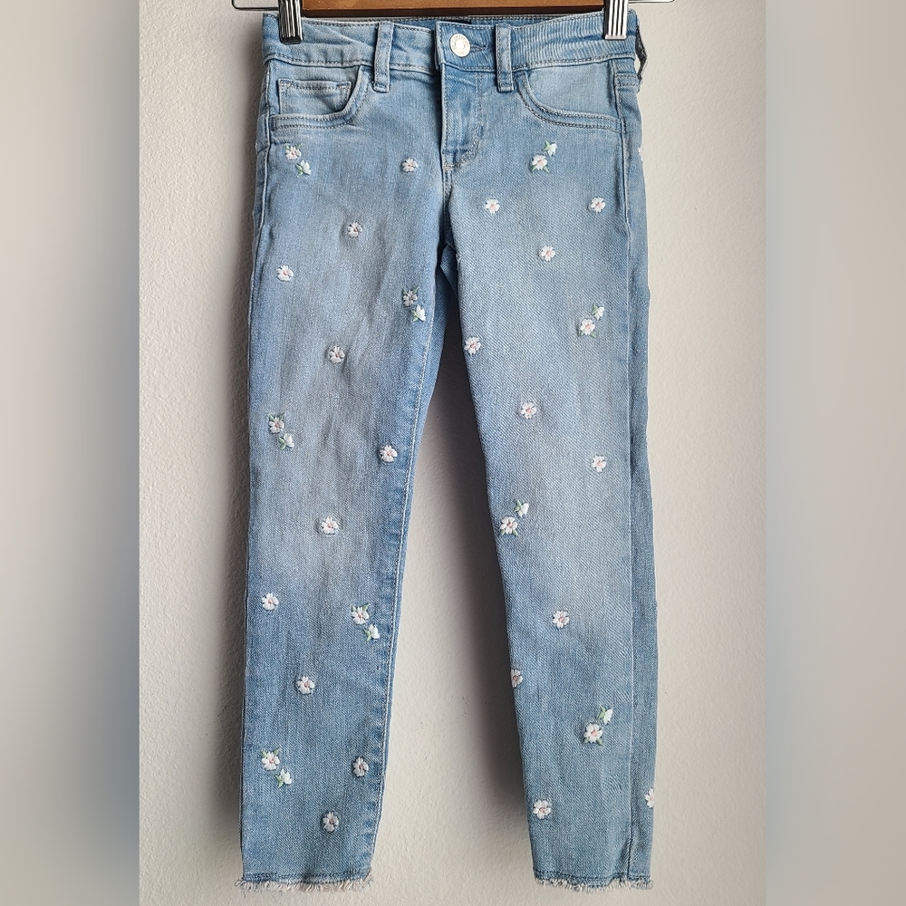 🌸 GAP Stretch Ankle Jeans with Embroidered Daisies, Sz 6 🌸